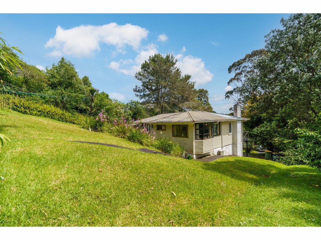 48 Derwent Crescent, Titirangi, Auckland - Carousel 19