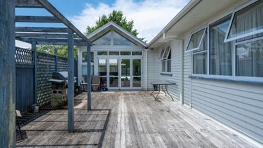 64 Barnard Road, Fairy Springs, Rotorua - Carousel 1