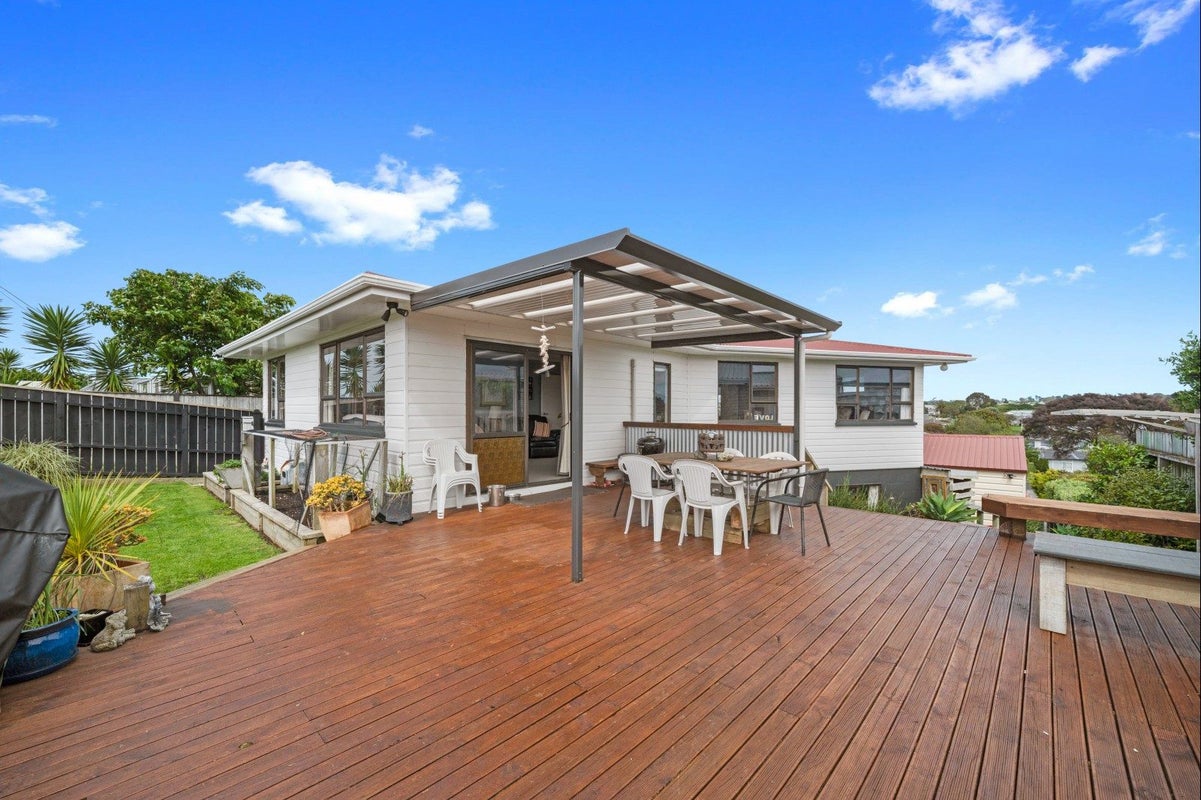28 Kingsford Street, Bell Block, New Plymouth - Carousel 1