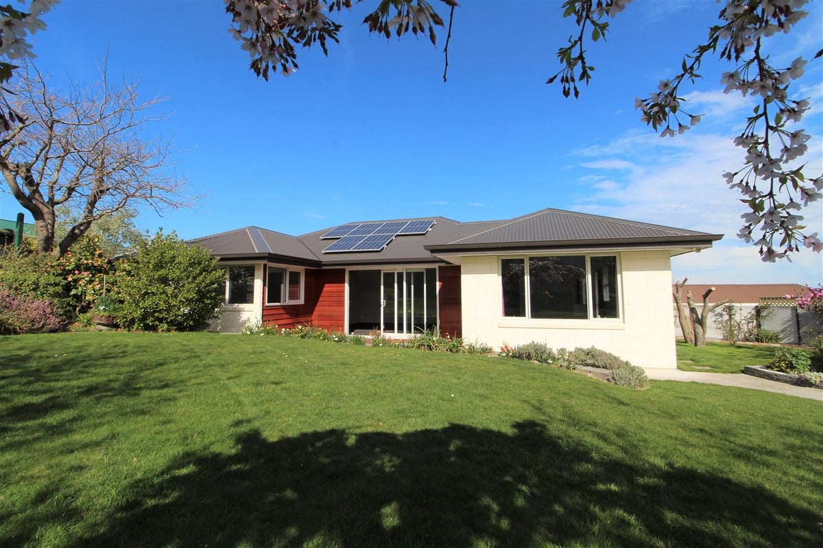 10 Glenview Terrace, Highfield, Timaru - Carousel 2