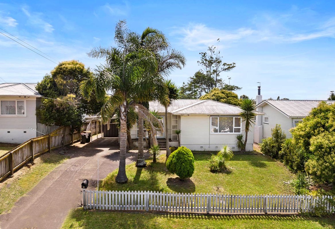 52 Beaumonts Way, Manurewa, Auckland - Carousel 1