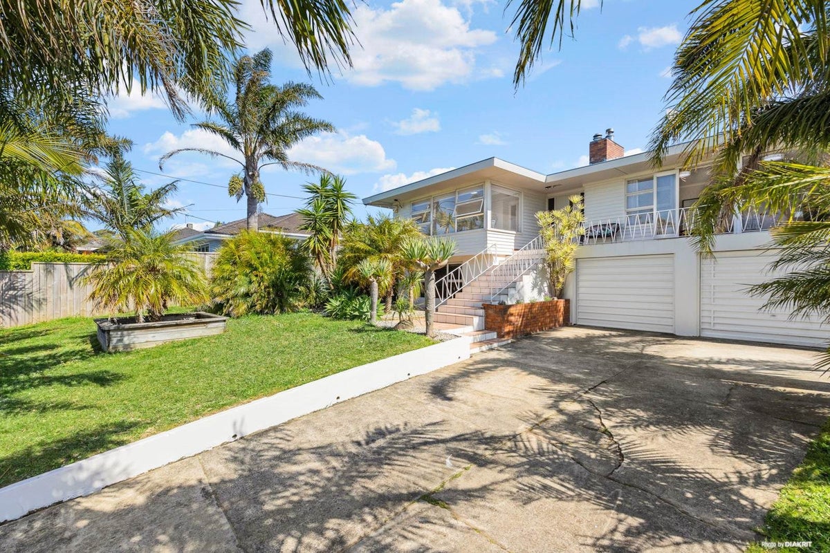 1/2 Spencer Terrace, Hauraki, Auckland - Carousel 27