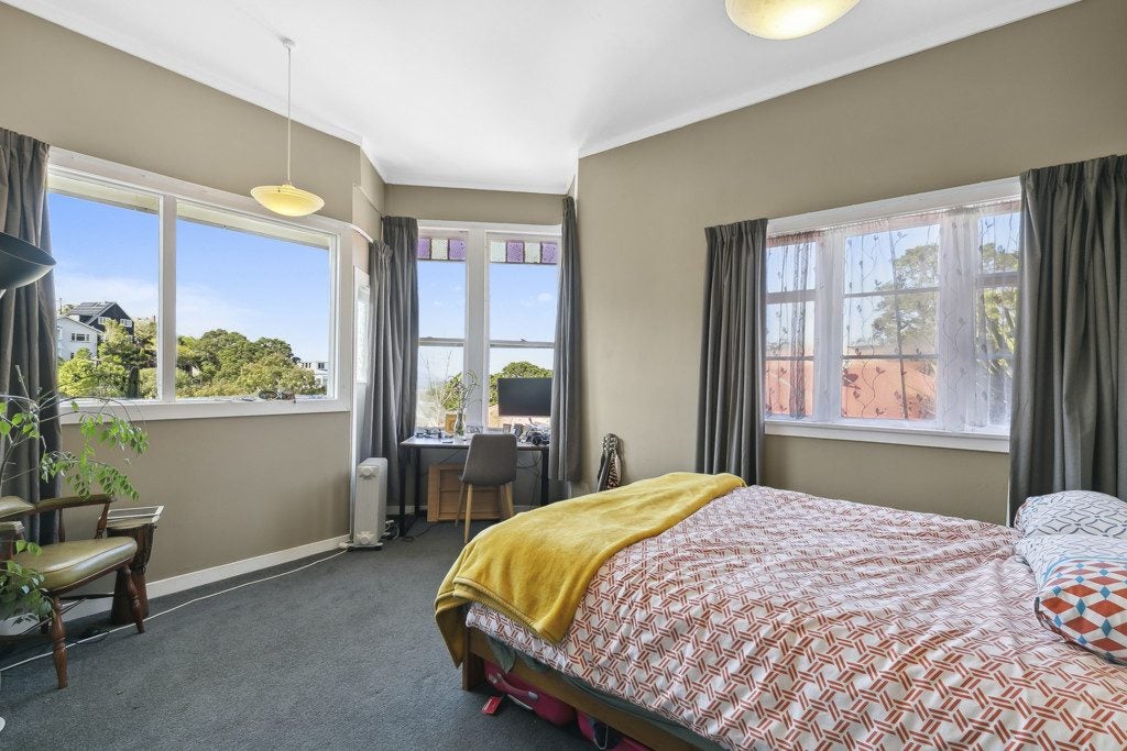 5 Hadfield Terrace, Kelburn, Wellington - Carousel 1