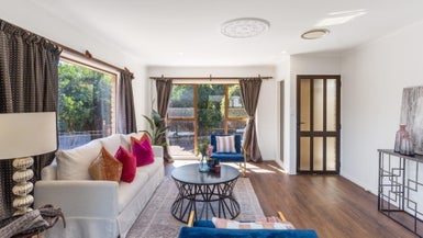 51 Carnoustie Drive, Wattle Downs, Auckland - Carousel 1