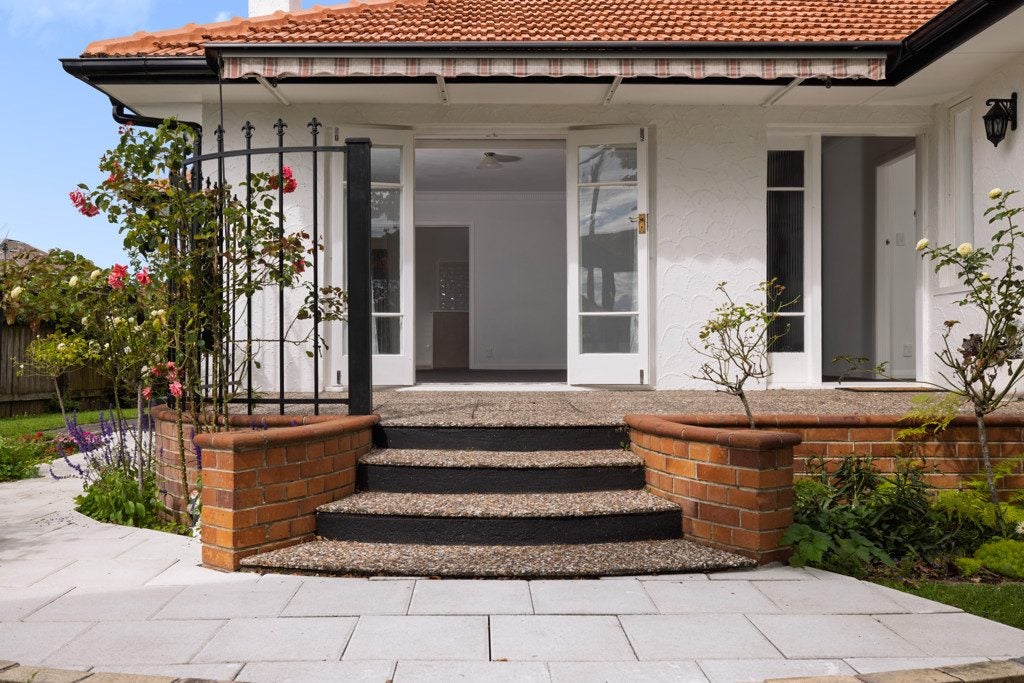 21 Judea Road, Judea, Tauranga - Carousel 1