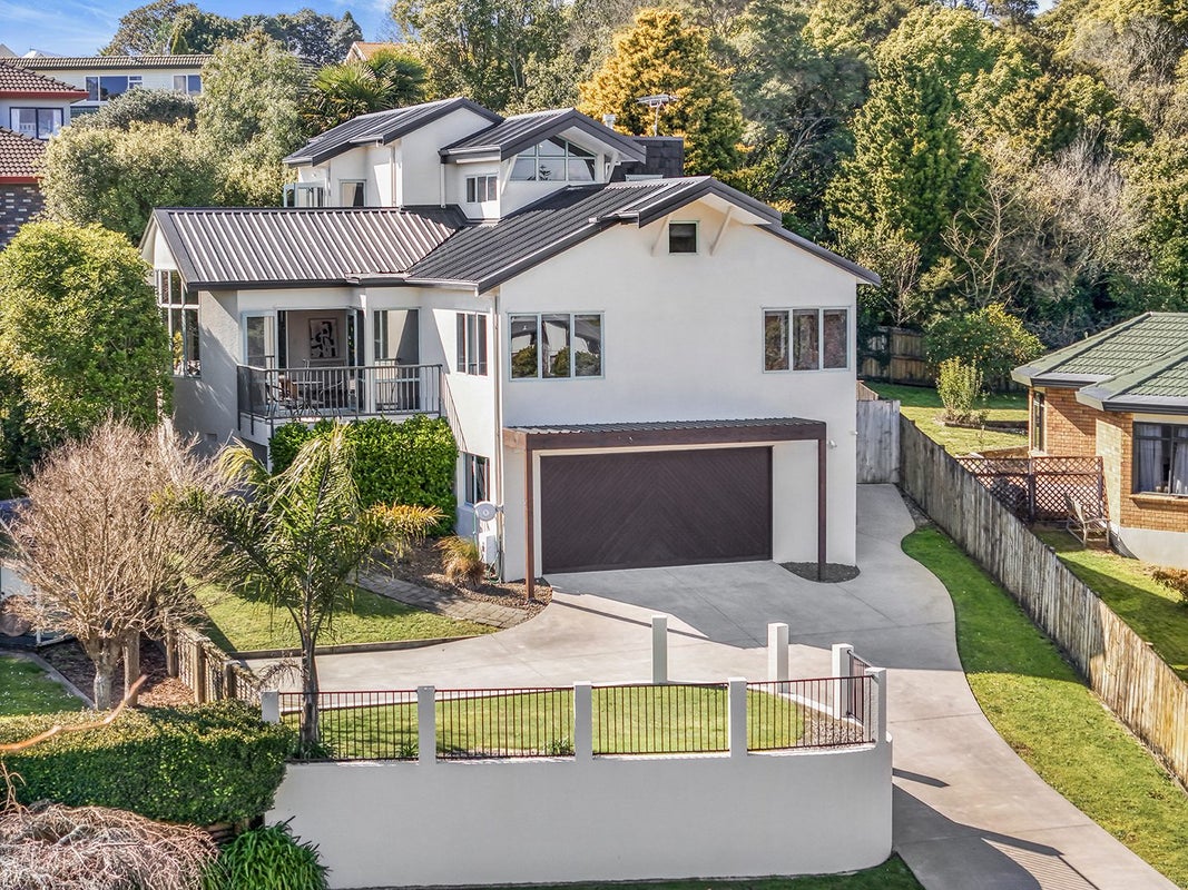 13 West Ridge Drive, Western Heights, Hamilton - Carousel 1