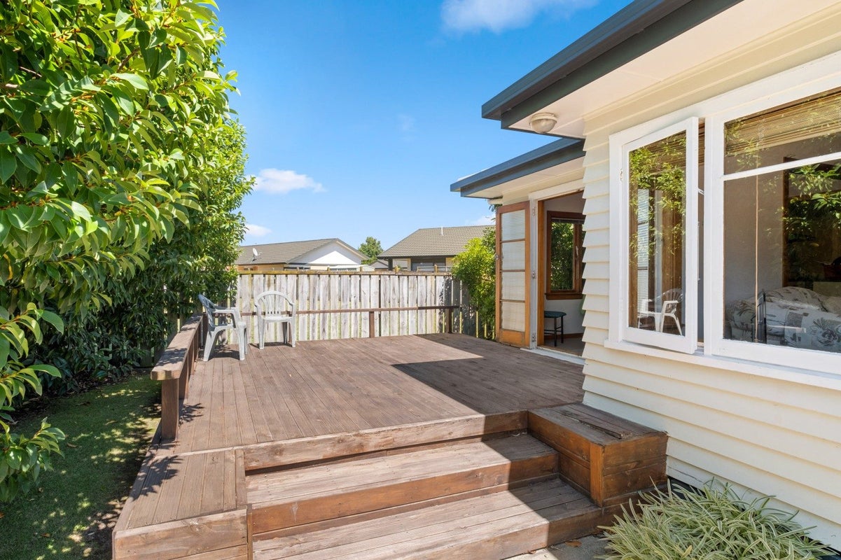 28 Leon Street, Riverdale, Gisborne - Carousel 2