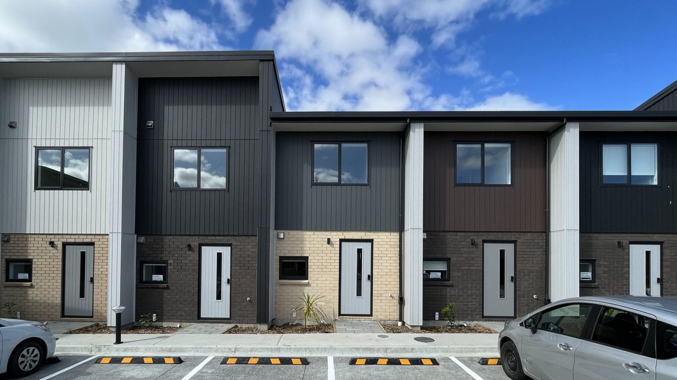 6/476 West Coast Road, Glen Eden, Auckland - Carousel 1