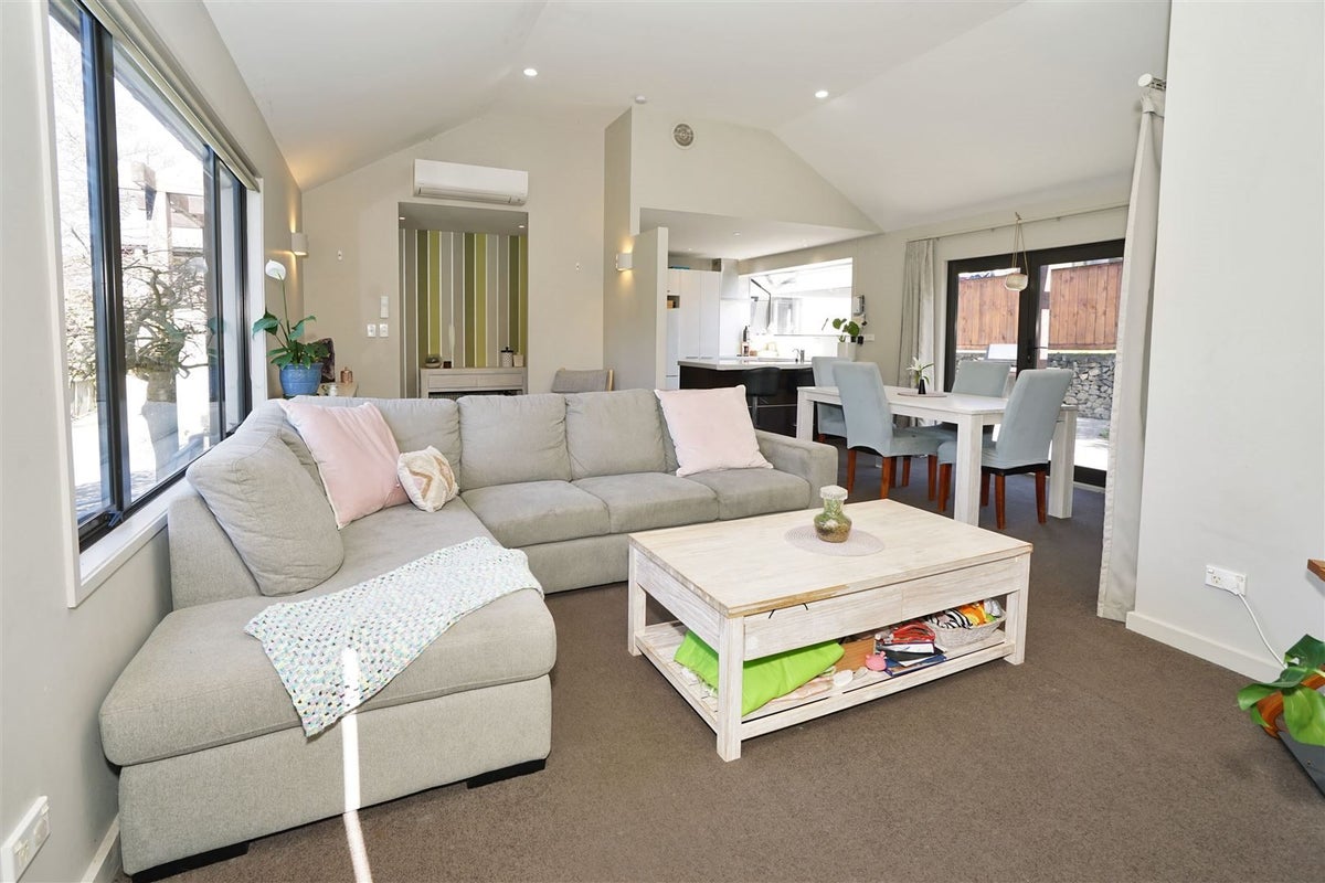 52 Brymer Road, Grandview Heights, Hamilton - Carousel 2