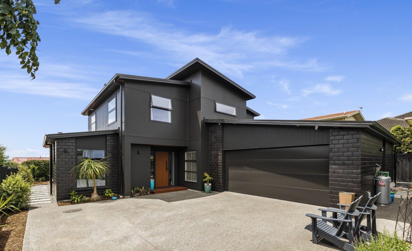 26 Rushton Avenue, Otumoetai, Tauranga - Carousel 1