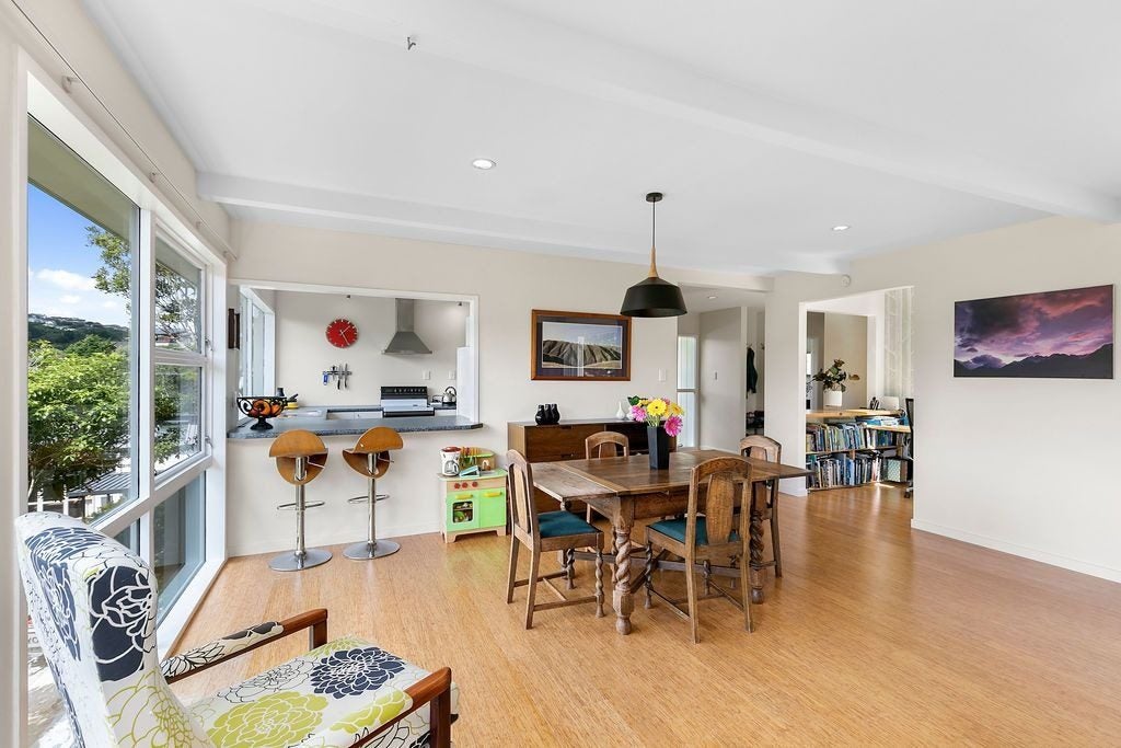 10 Goddard Grove, Churton Park, Wellington - Carousel 1