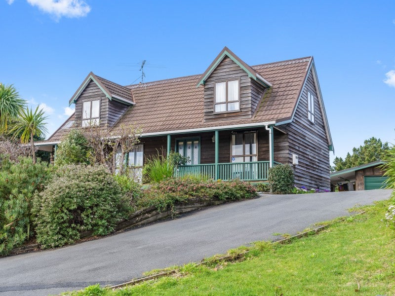 20 Frimley Terrace, Waikanae Beach, Waikanae - Carousel 1