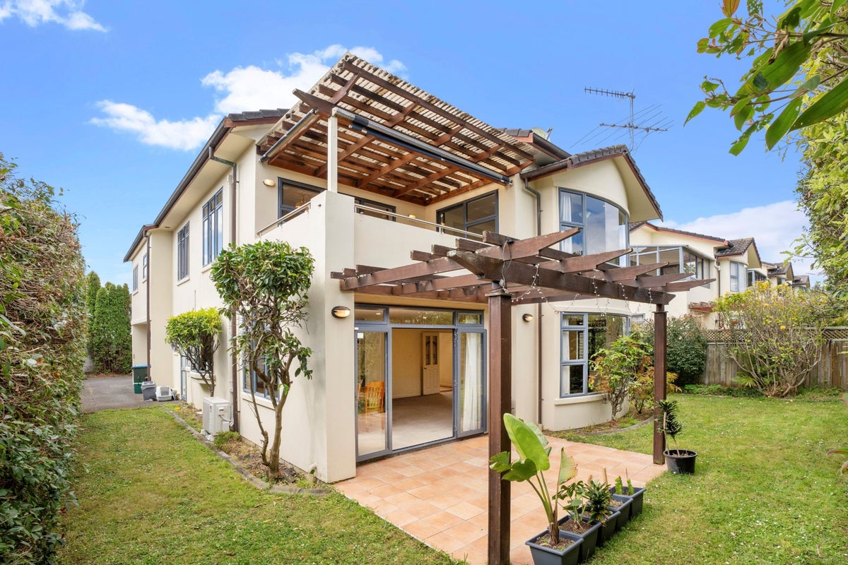 23D Tawera Road, Greenlane, Auckland City, Auckland - Carousel 1