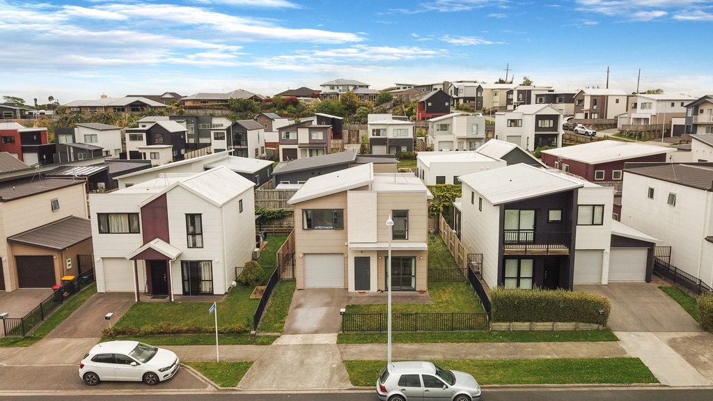 61 Tennille Street, Flagstaff, Hamilton - Carousel 25