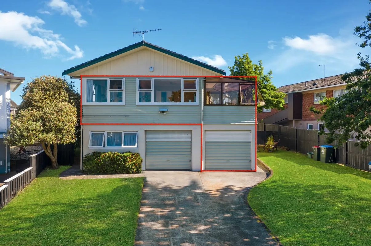 52 Celtic Crescent, Ellerslie, Auckland - Carousel 1