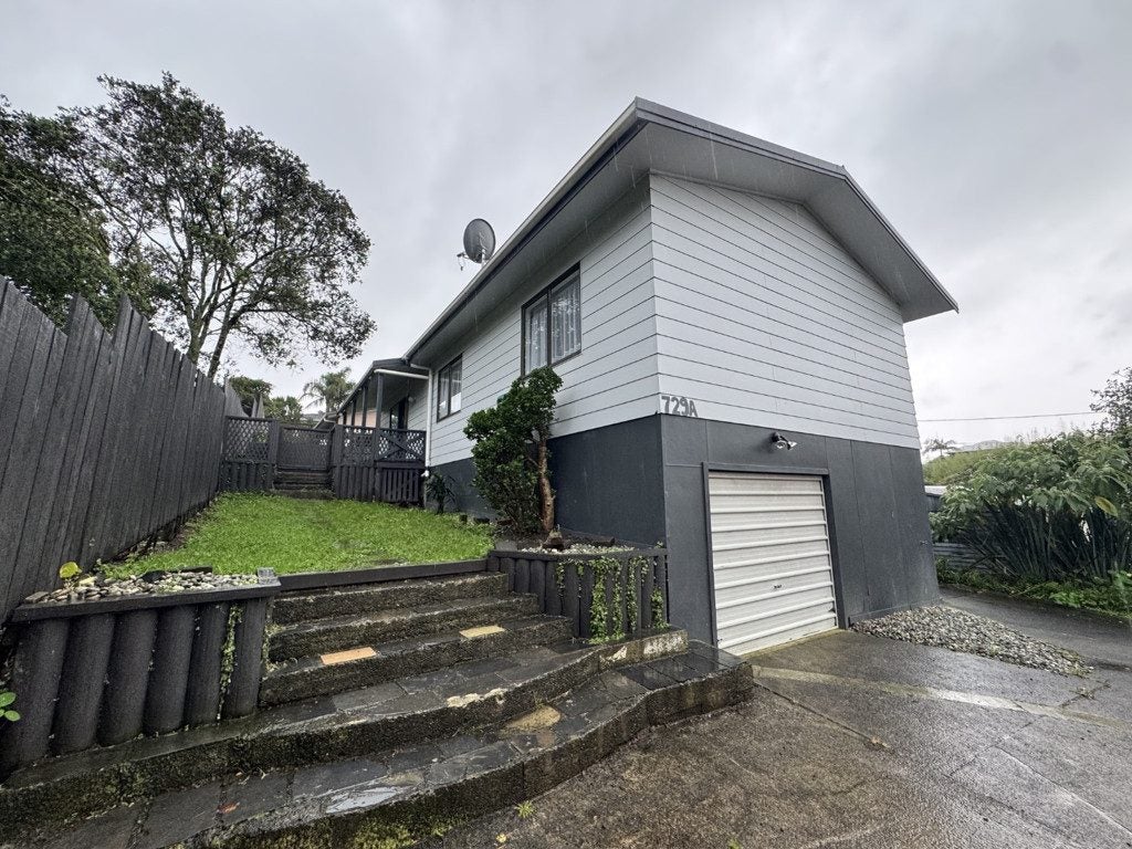 1/729 Swanson Road, Swanson, Auckland - Carousel 1