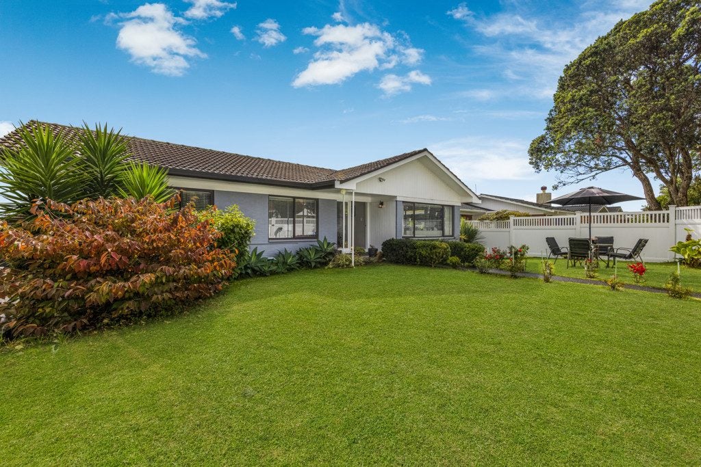 77 Clark Road, Pahurehure, Papakura - Carousel 1