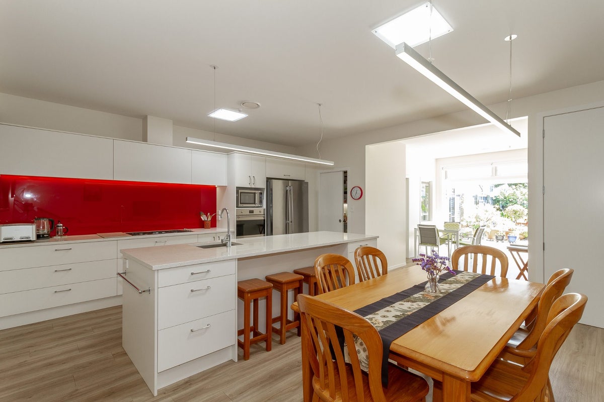 10 Swan Street, Napier South, Napier - Carousel 2