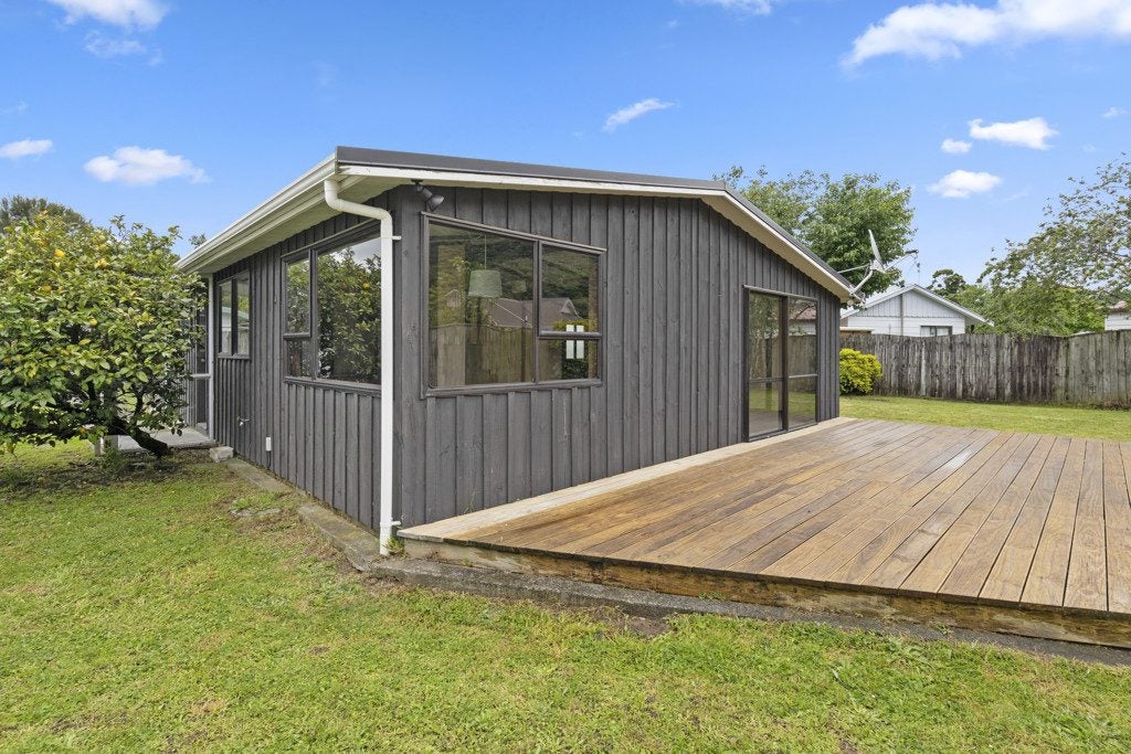 7 Laredo Grove, Totara Park, Upper Hutt - Carousel 20