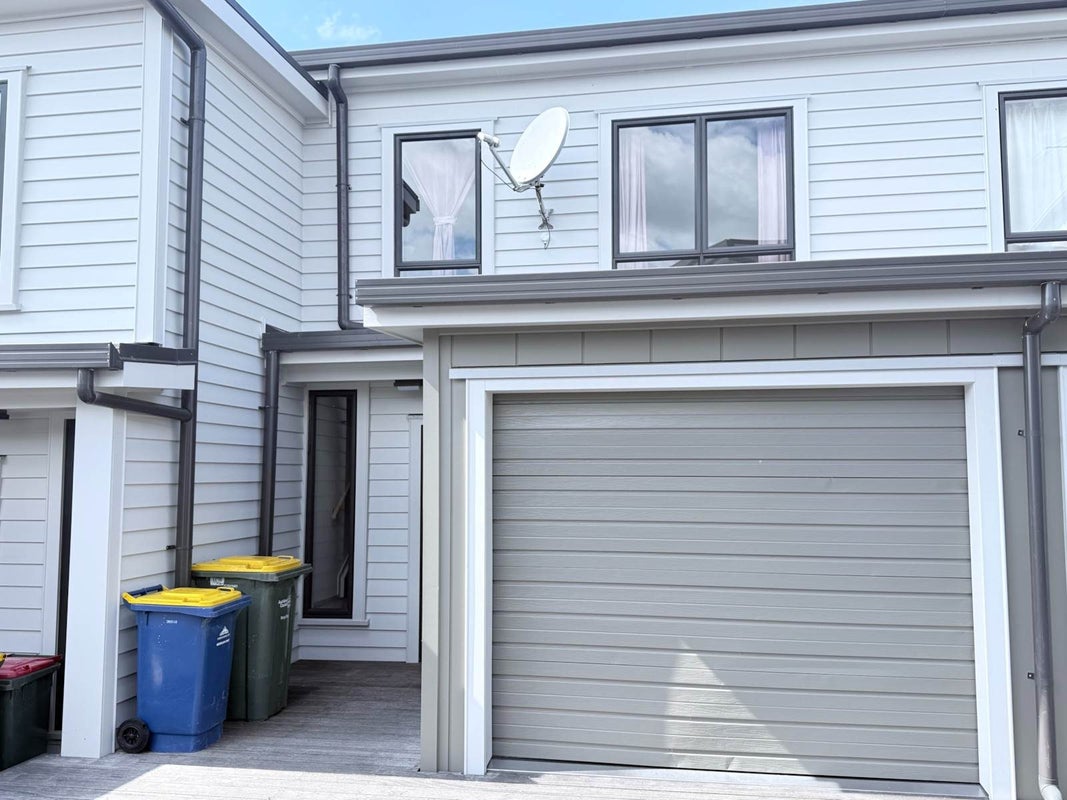 10/17 Georgia Terrace, Albany, Auckland - Carousel 1