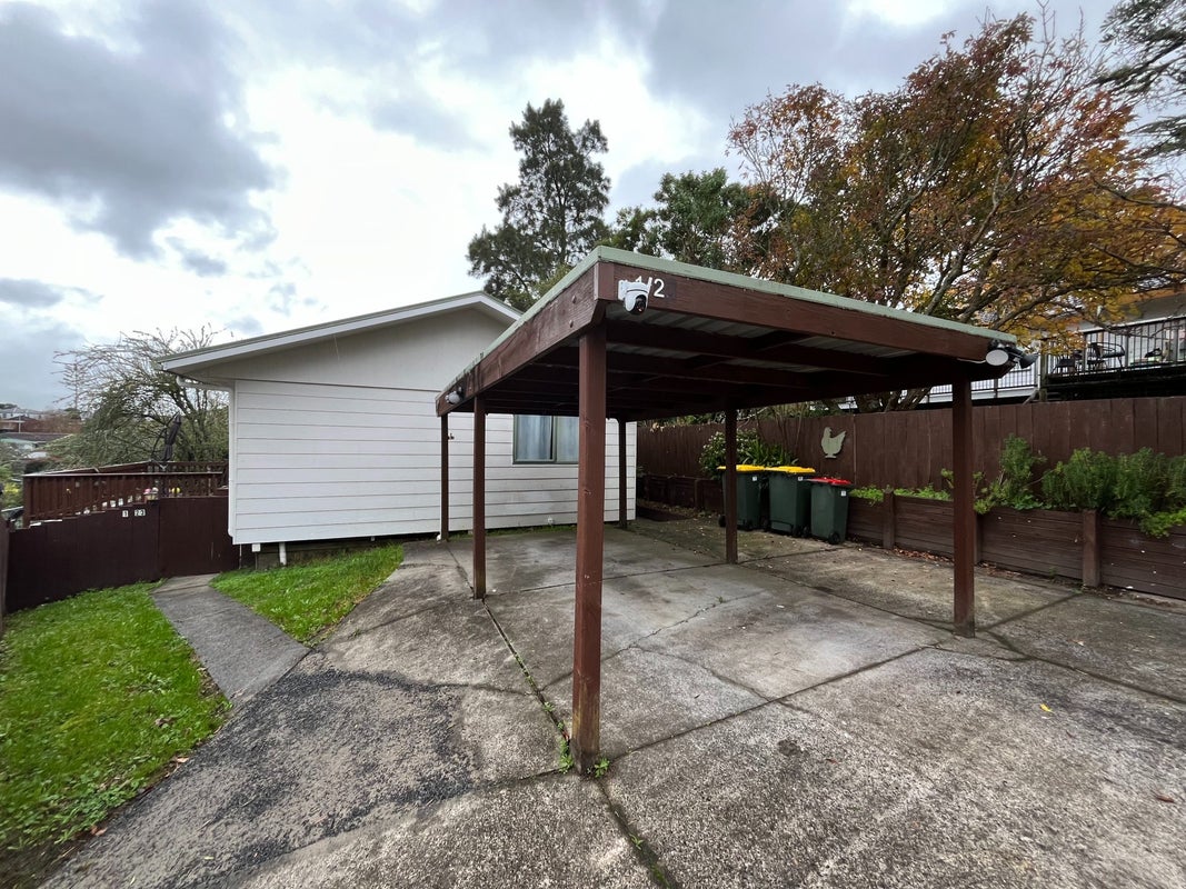 1/23 Landow Place, Henderson, Auckland - Carousel 1