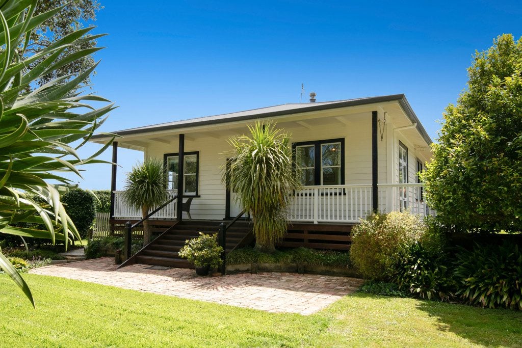 11 Burne Road, Albany - Carousel 2