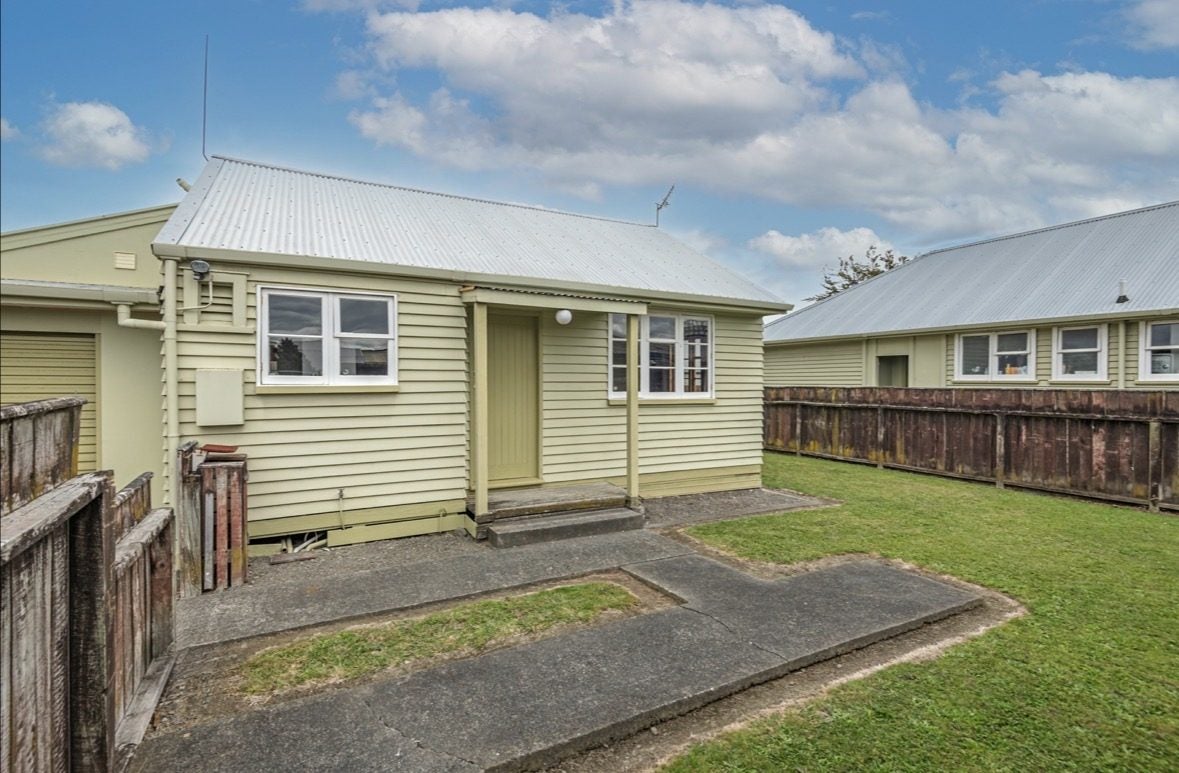 351A Tremaine Avenue, Takaro, Palmerston North - Carousel 2