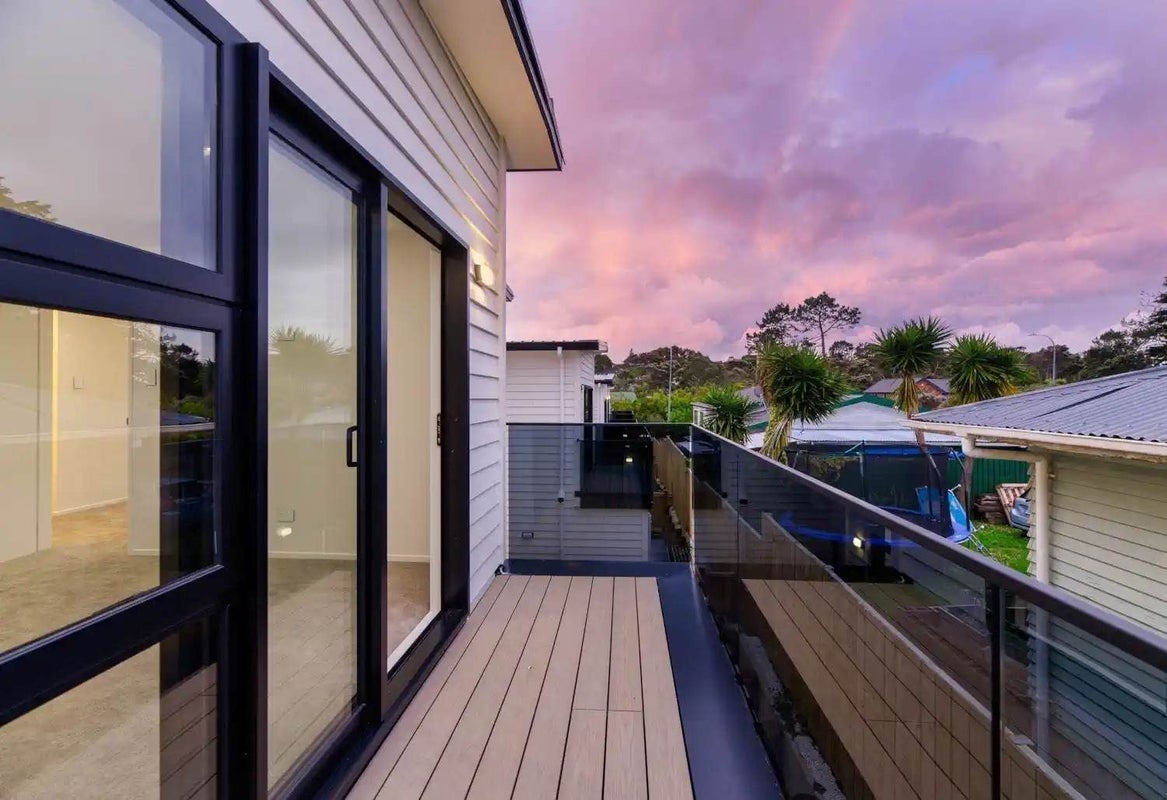 44A Godley Road, Green Bay, Auckland - Carousel 14