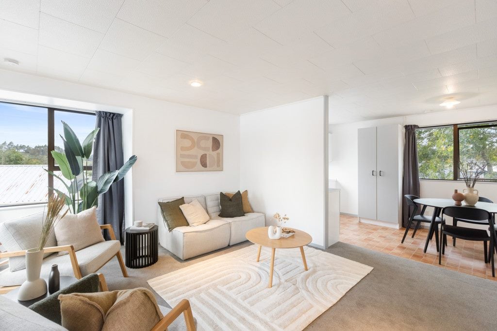 8 Glen Close, Glen Eden, Auckland - Carousel 2