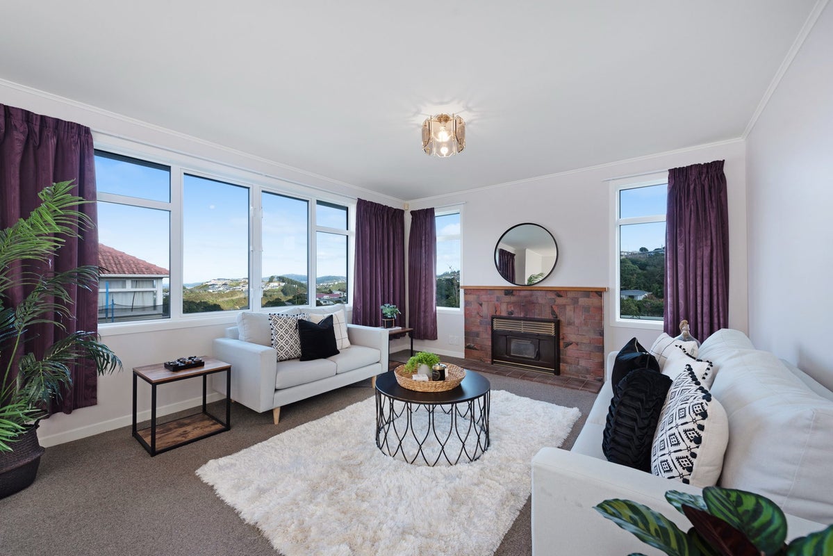 70 Ruskin Road, Newlands, Wellington - Carousel 2