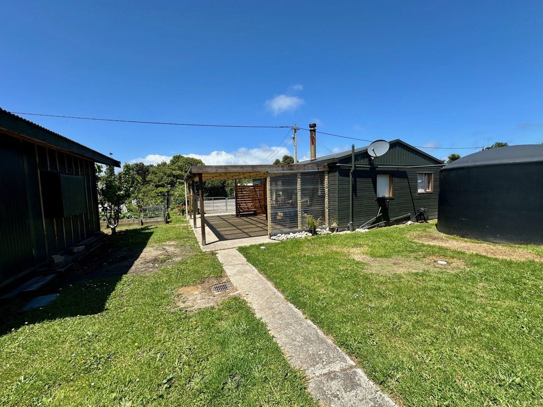 7 Hunter Street, Karamea, Karamea - Carousel 1