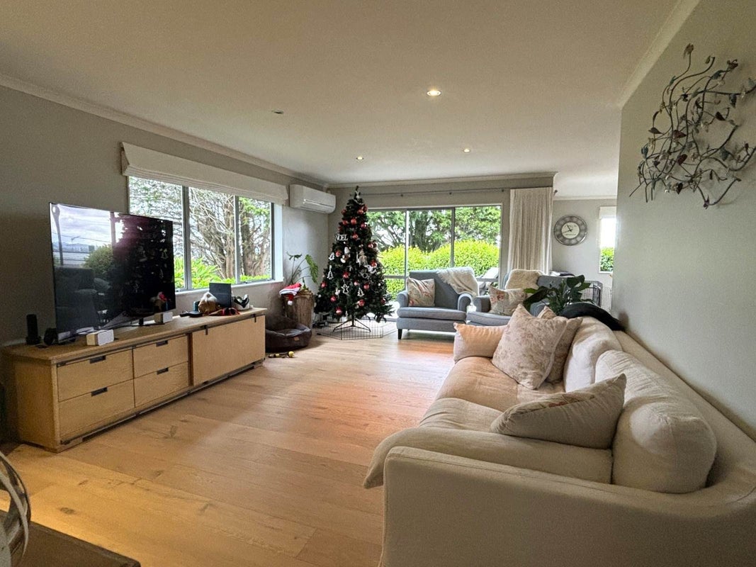6A Ava Avenue, Titirangi, Auckland - Carousel 2