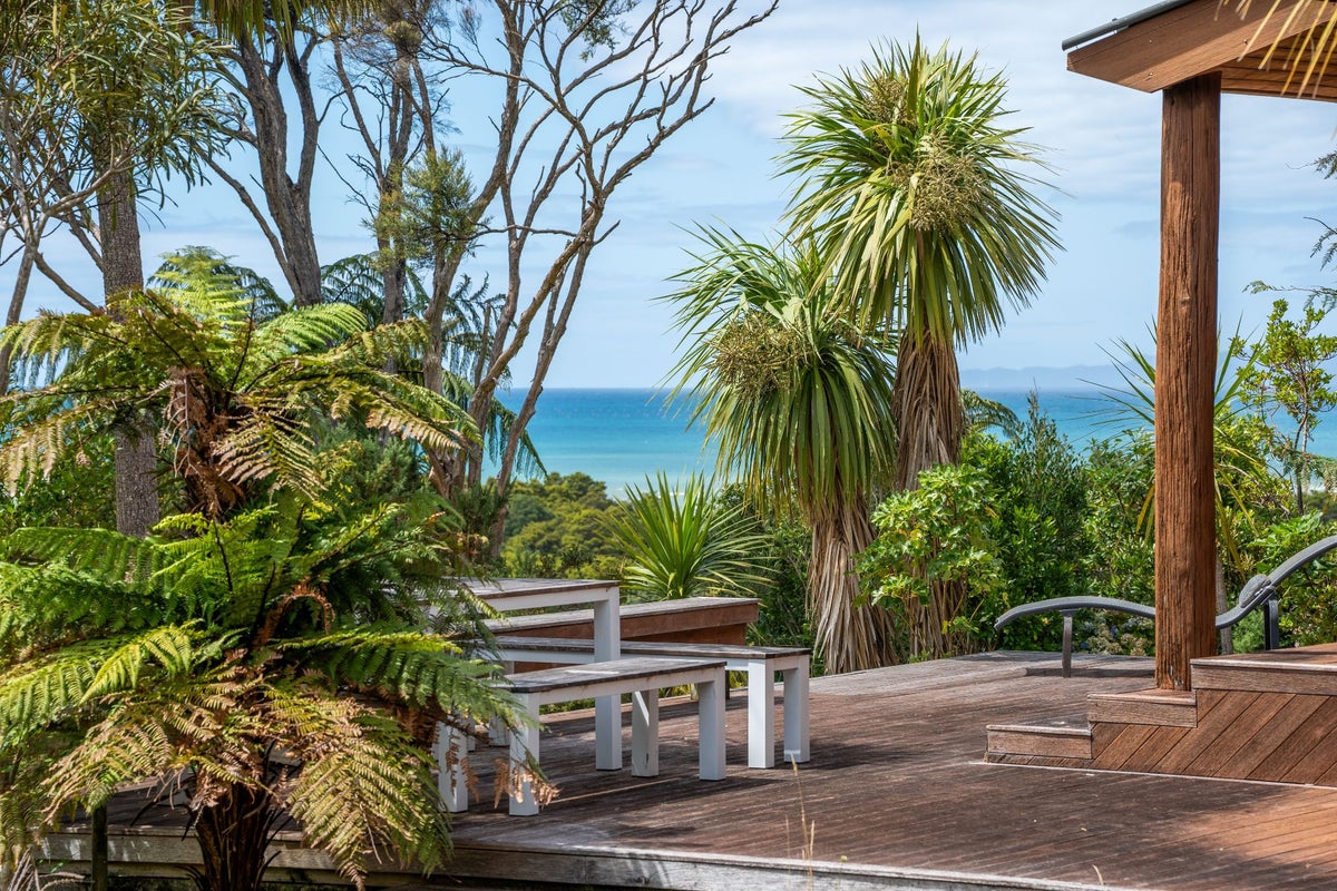 833 Collingwood-Puponga Main Road, Collingwood - Carousel 1