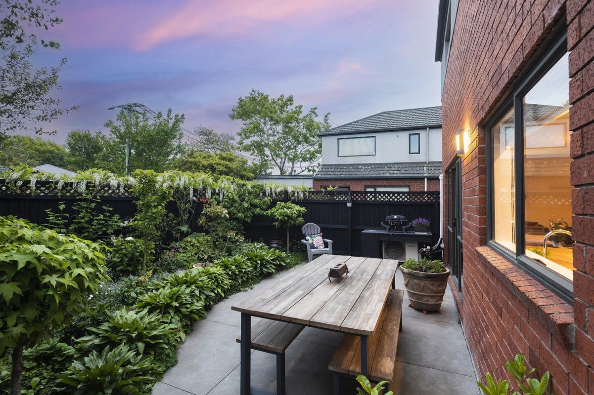3/15 Coles Place, St Albans, Christchurch - Carousel 1