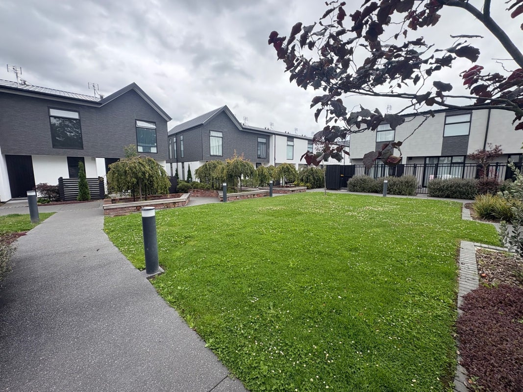 5/12 New Brighton Road, Shirley, Christchurch - Carousel 11