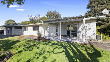 43A Cumberland Street, Merrilands, New Plymouth - Carousel 1