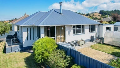 20 Pembroke Street, Oamaru North, Oamaru - Carousel 1