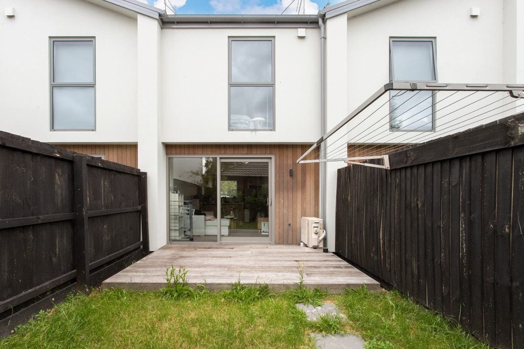 11/7 Lindores Street, Addington, Christchurch - Carousel 6