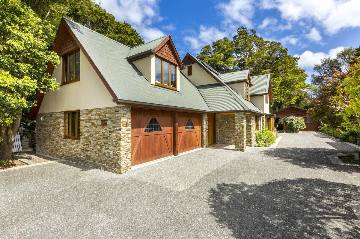 16 Benzie Avenue, Wallaceville, Upper Hutt - Carousel 2