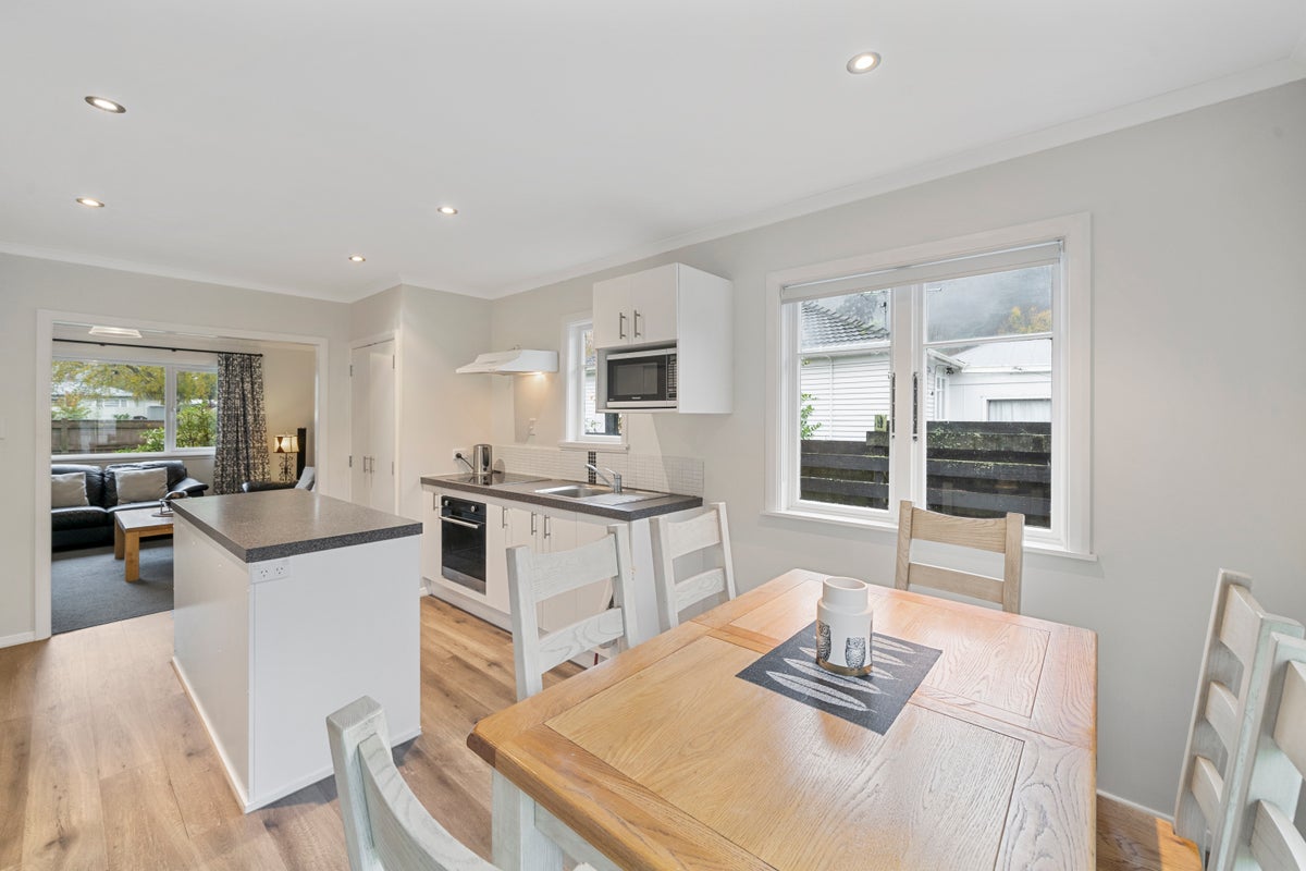 16 Homedale Road, Wainuiomata, Lower Hutt - Carousel 1