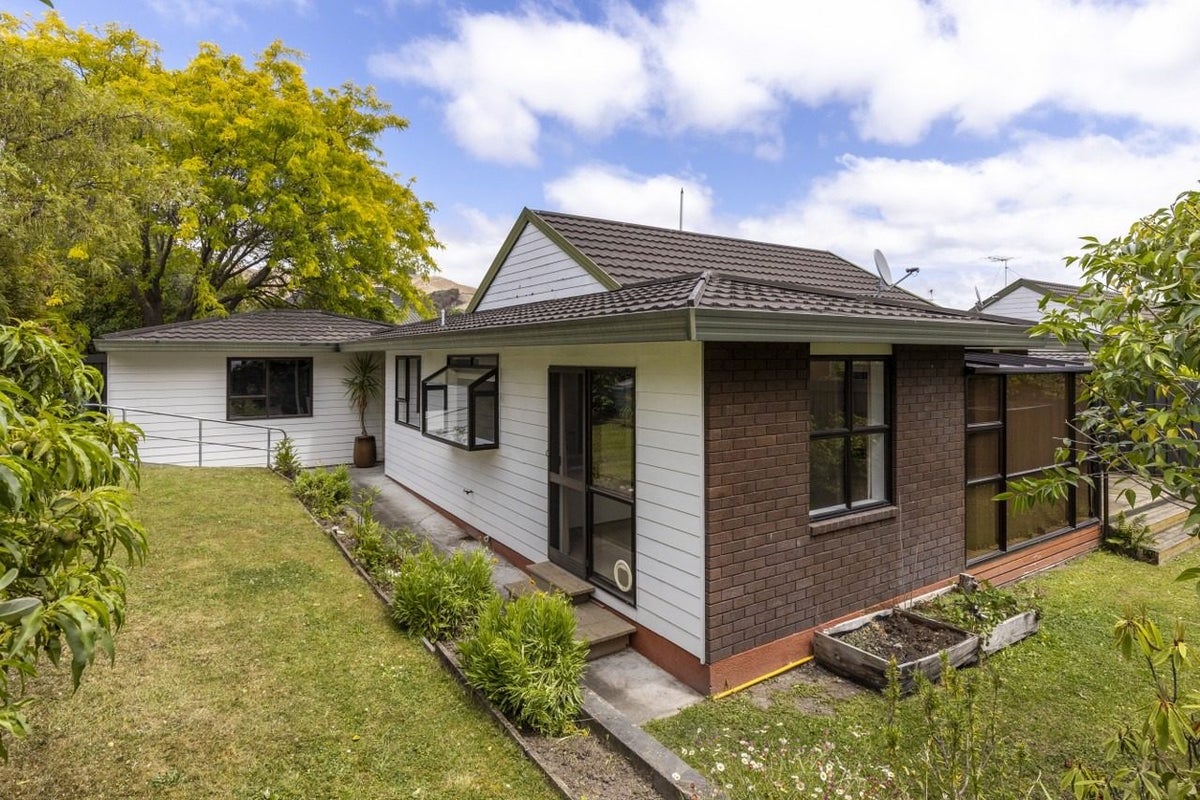 15A Regent Place, Witherlea, Blenheim - Carousel 1