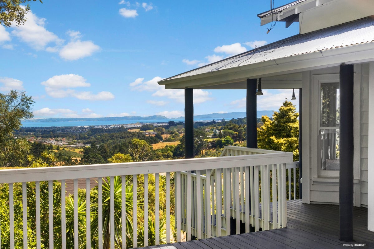 467 Redoubt Road, Totara Park, Auckland - Carousel 1
