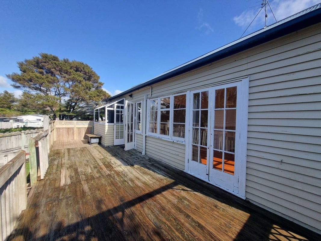 59 Shelly Bay Road, Beachlands, Auckland - Carousel 2