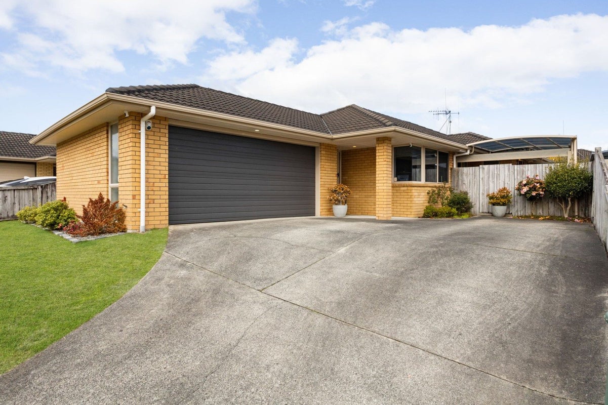 6 Saint Johns Avenue, Hamilton East, Hamilton, Waikato - Carousel 1