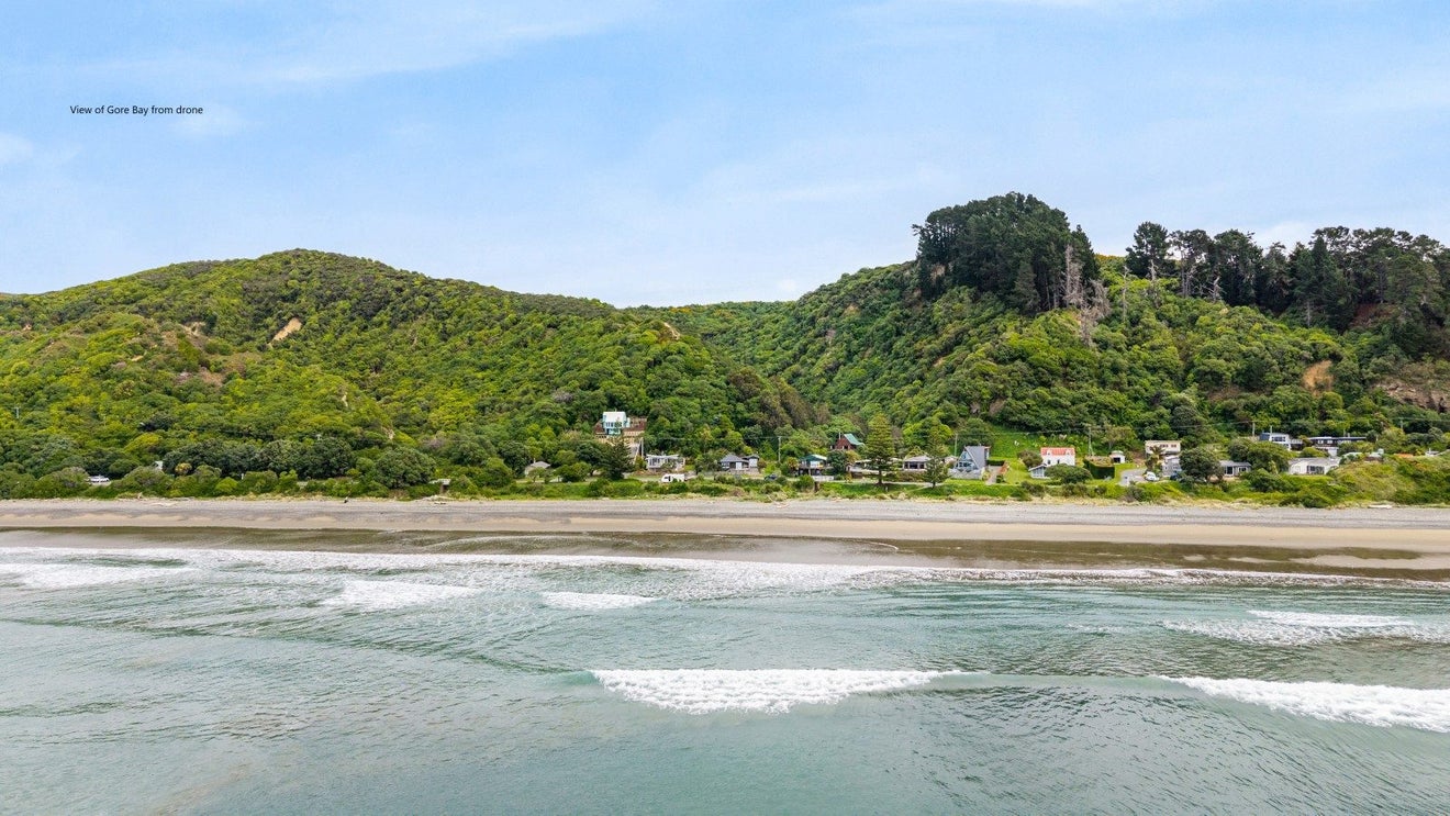 16 Cathedral Road, Gore Bay, Cheviot - Carousel 26