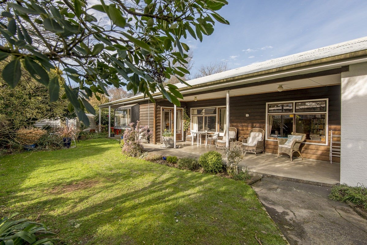 15 Milnebank Street, Upper Riccarton, Christchurch - Carousel 2