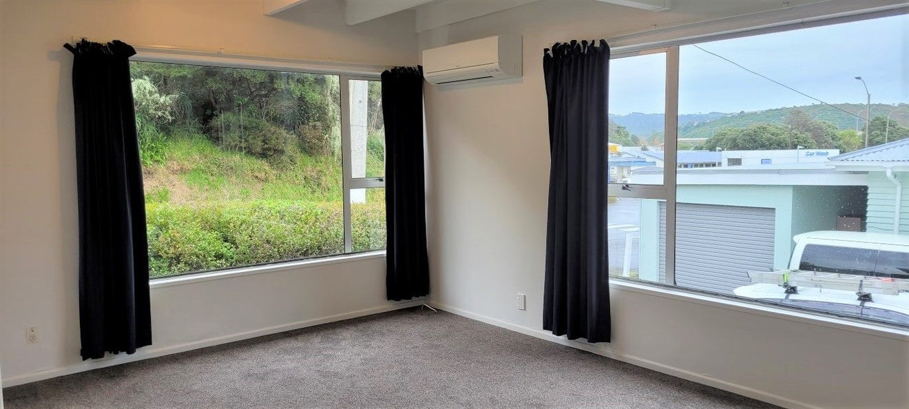 1 Kiriwai Road, Paremata, Porirua - Carousel 2