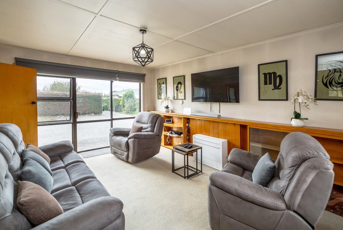 17 Devon Street, Solway, Masterton - Carousel 2
