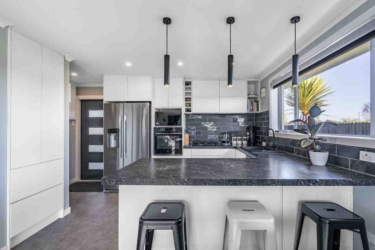 221 Talbot Street, Hargest, Invercargill - Carousel 2