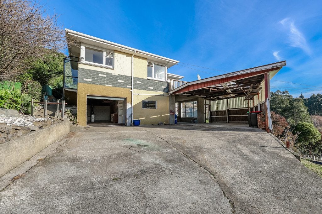 42 Roy Crescent, Concord, Dunedin - Carousel 2